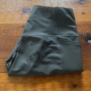 Old Navy Powersoft Elevate Legging